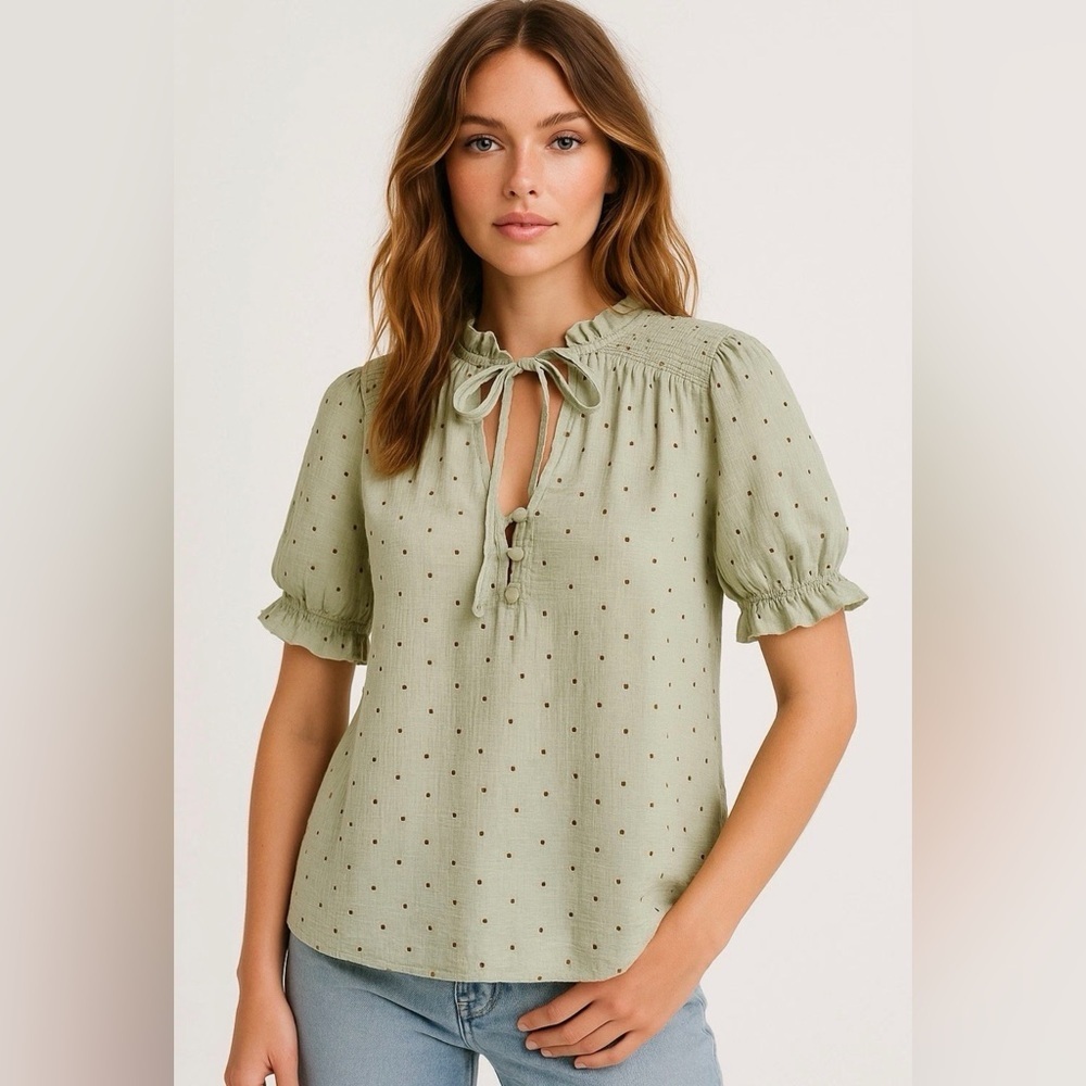 Flower & Feather Womens Round Neck Short Sleeve  Blouse Green Large Polka‎ Dot